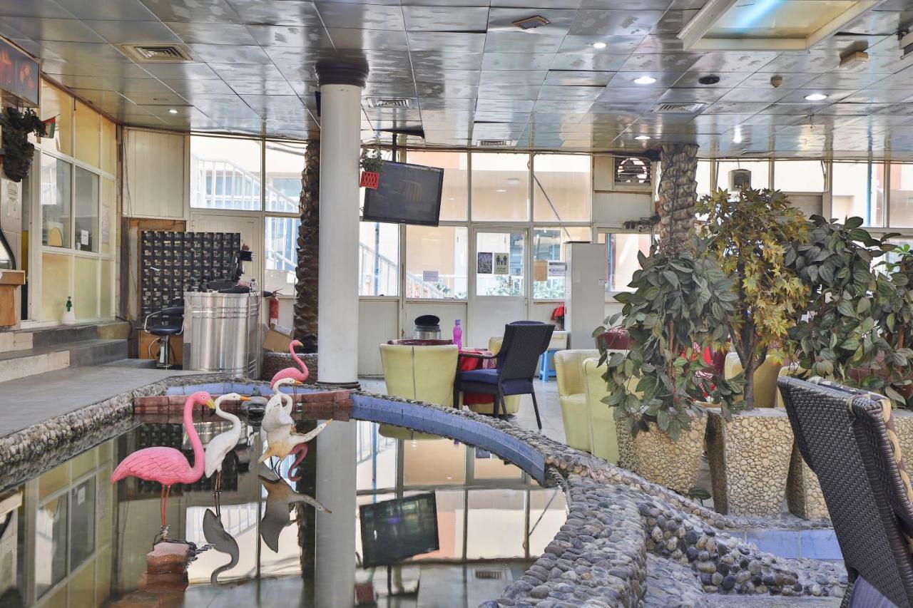Oyo 366 Waves Hotel Αϊμάν Εξωτερικό φωτογραφία
