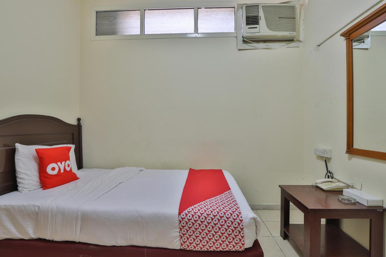 Oyo 366 Waves Hotel Αϊμάν Εξωτερικό φωτογραφία